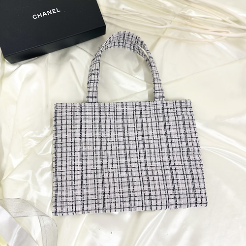 ♡ épine ホワイト ツイードトートバッグ ♡最終値下げ‼️ 𝓡❤︎ on X: 