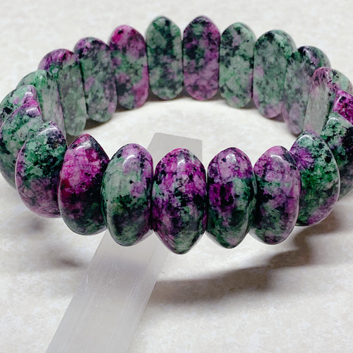 ルビーインゾイサイトバングル