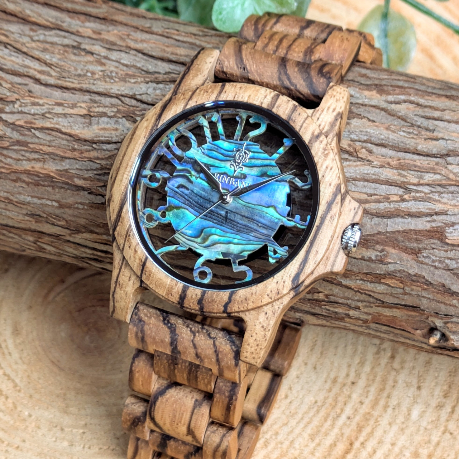 【木製腕時計】EINBAND Freiheit Zebrawood アバロンシェル文字盤 スケルトン 40mm