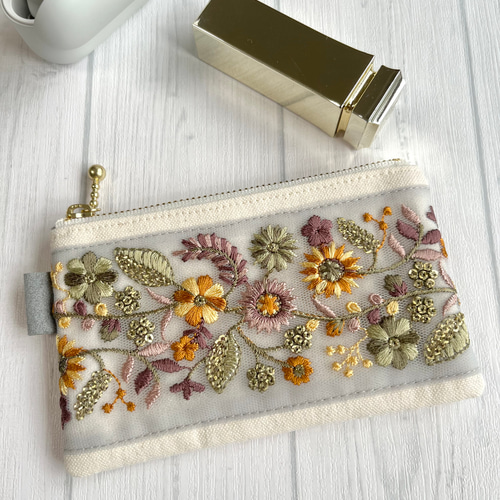 インド刺繍リボンのミニポーチ/生成×グレーチュール ポーチ