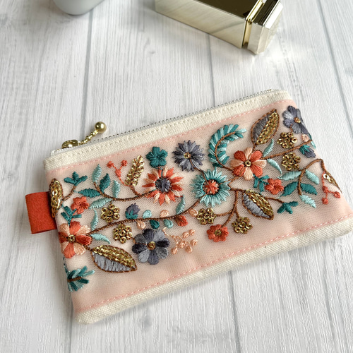 インド刺繍リボンのミニポーチ/生成×ピンクチュール ポーチ