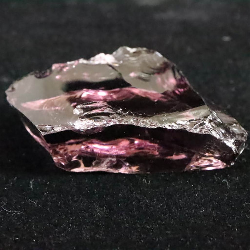 シェラネバダ産 アンダラクリスタル パープル 13.7g 【榎本通商43777