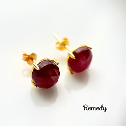 【ロトンド】ルビーのスタットピアス（8mm）〜silver925/18KGP ７月誕生石 3枚目の画像