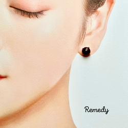 【ロトンド】ルビーのスタットピアス（8mm）〜silver925/18KGP ７月誕生石 6枚目の画像