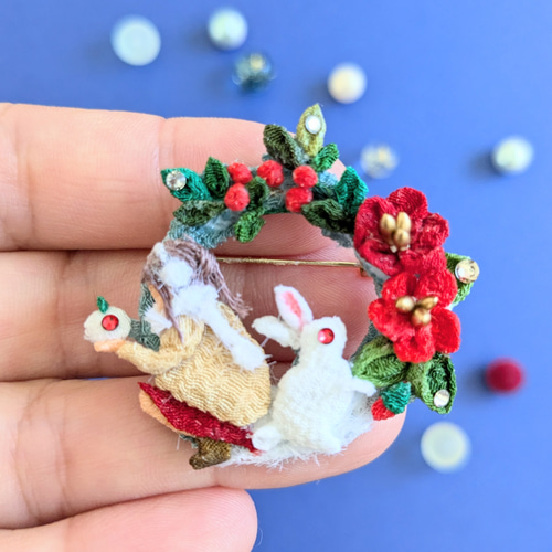 うさぎちりめん細工ブローチ