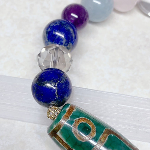 九眼天珠のパワフルな守護】デザインブレスレット - 調和と癒しを