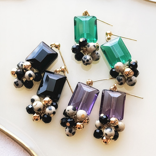 天然石・高級ガラスビーズ* じゃらじゃら ゆらゆら ピアス イヤリング