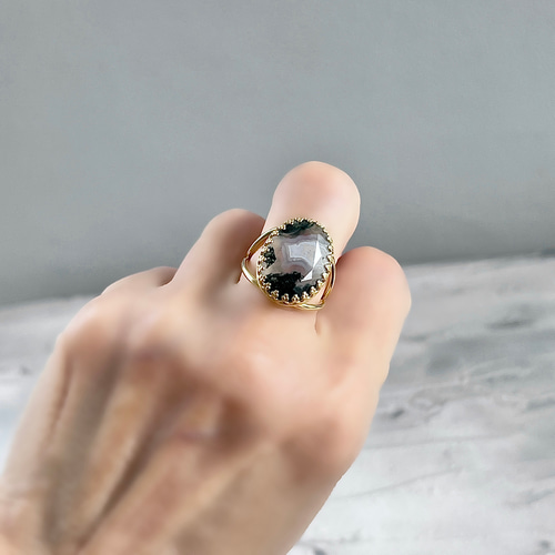 真鍮☆大粒☆インド産モスアゲート☆11〜18号フリーサイズ☆18×13mm