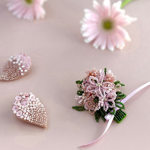 M.K.R.K⭐︎ 桜 ビーズ 刺繍 ブローチ ハンドメイドアクセサリー 1_b026983f5e36a2dcba71d1d0f9cf