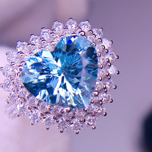 天然スピネル　ネックレス　紫青色　脇石　天然ダイヤモンド 天然スピネル ネックレス 紫青色 脇石 天然ダイヤモンド 天然