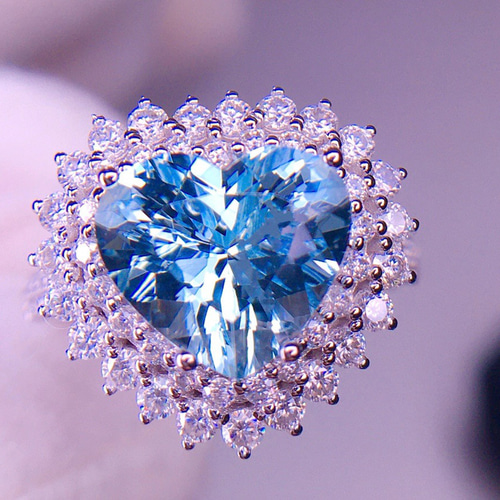 3.23ct天然アクアマリン リング 天然ダイヤモンド K18 高品質 ハート