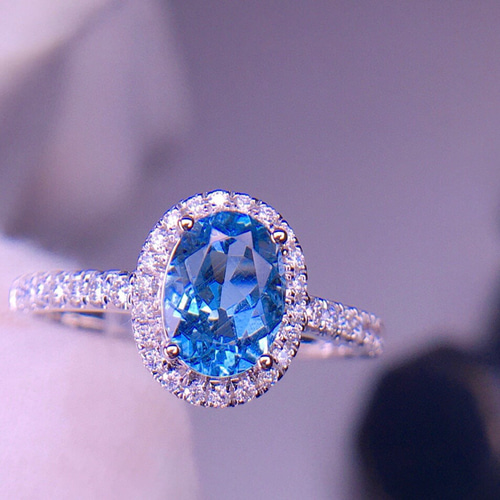 1.2ct天然アクアマリン リング K18 天然ダイヤモンド 指輪・リング