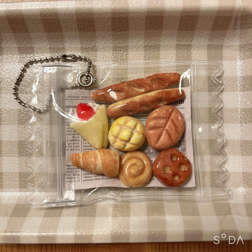 焼きたて ミニチュアパン ハンドメイド その他雑貨 nico 通販｜Creema 