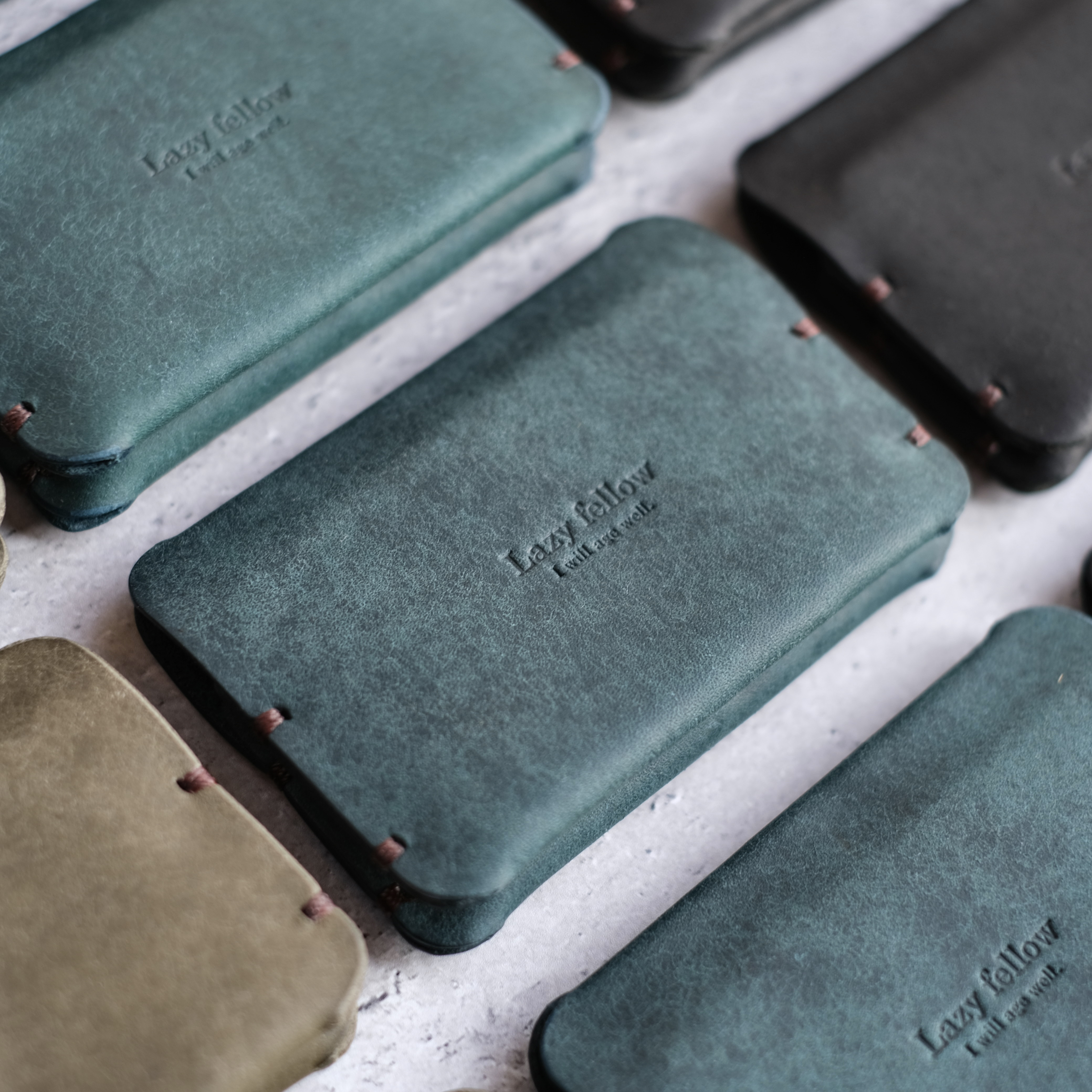 【名入れ】エイジングが楽しめる名刺入れ　ブルー　本革　手縫い　メンズ/レディース