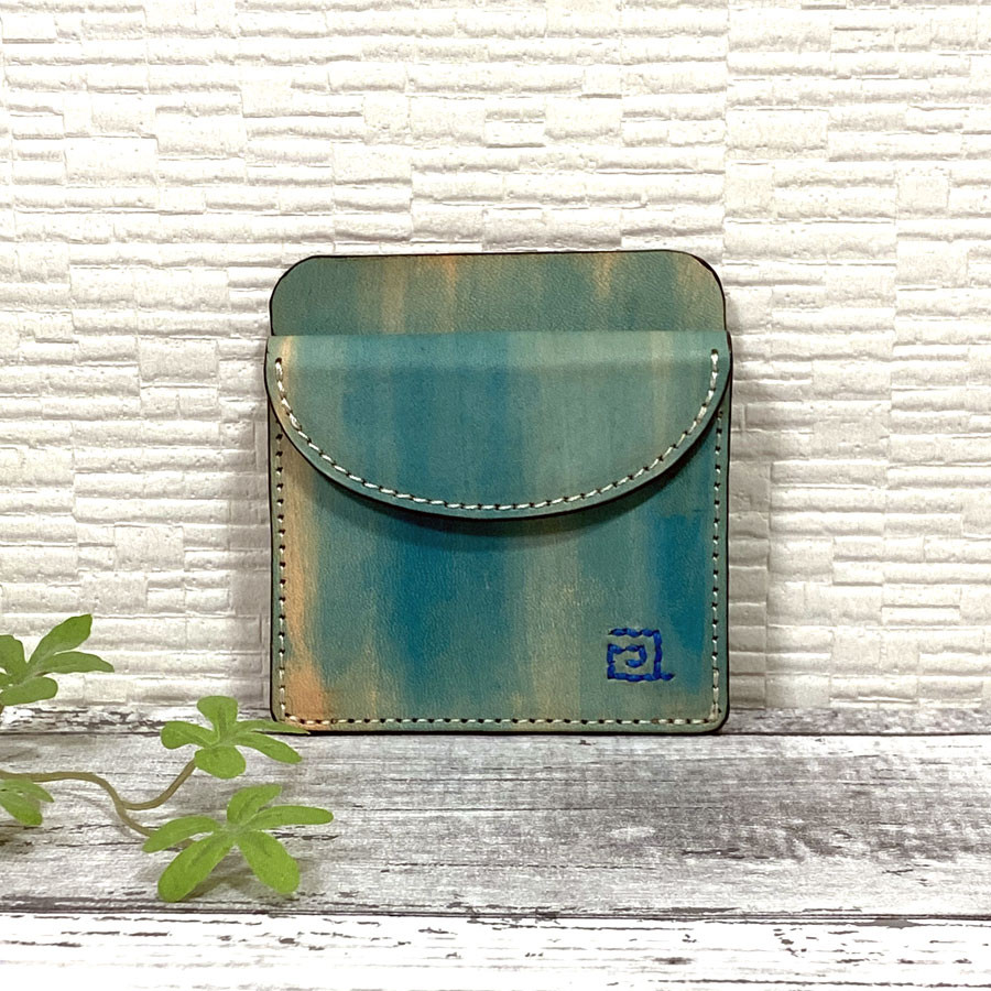 ミニマルウォレット ミニ財布 レザー 財布 コイン入れ 染め タンニン 牛革 【手染め】 ヌメ ターコイズブルー