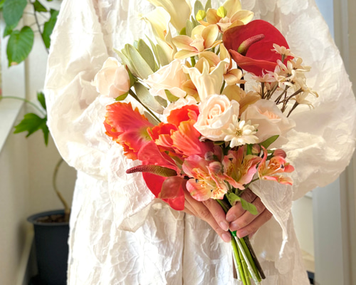 ノワールエッジブーケ　ブーケ　アンスリウム　カラーリリィ　モダンブーケ　前撮り アンスリウムとカラーのブーケ ウェディングブーケ ブーケ 造花ブーケ