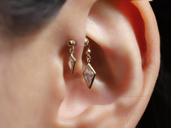 14K金 ゴールド ヘリックス 軟骨 アンチトラガス ダイヤモンドの形