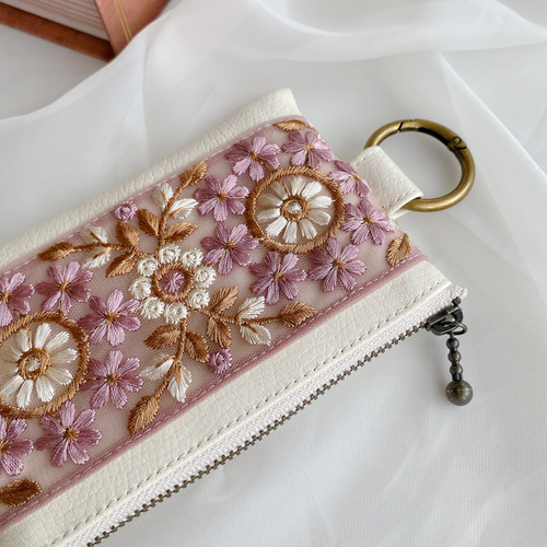 インド刺繍リボン】ハンドメイド カラビナ ポーチ レザー ファスナー