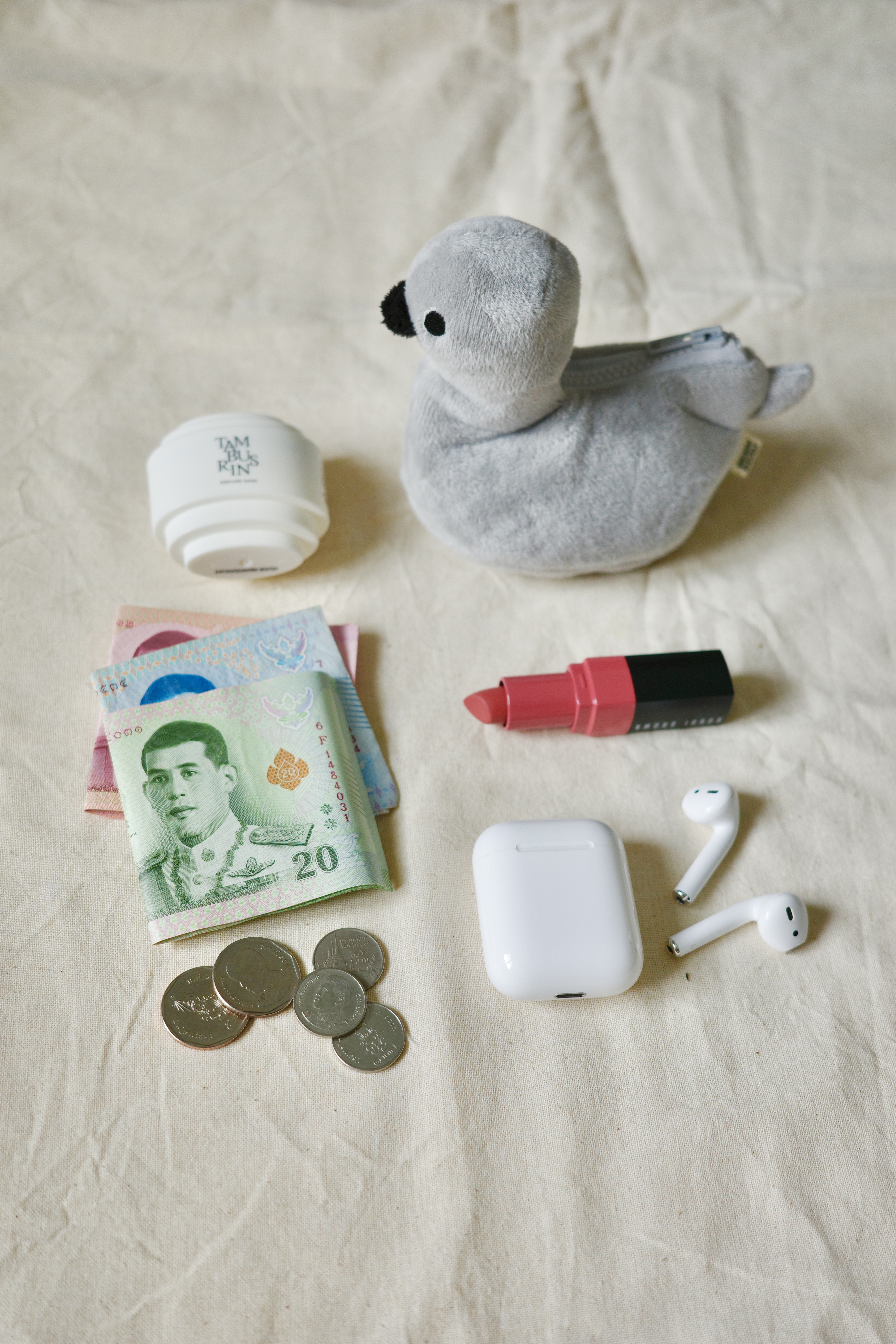 HUMAN MADE DUCK POUCHアヒル型ポーチ ホワイト 灰色アヒルポーチ Grey Duckling Pouch ポーチ beenbean 通販