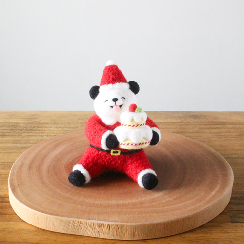 羊毛フェルト　パンダサンタさん ふわぱんinサンタブーツ♡羊毛フェルトのふわふわパンダふわぱん