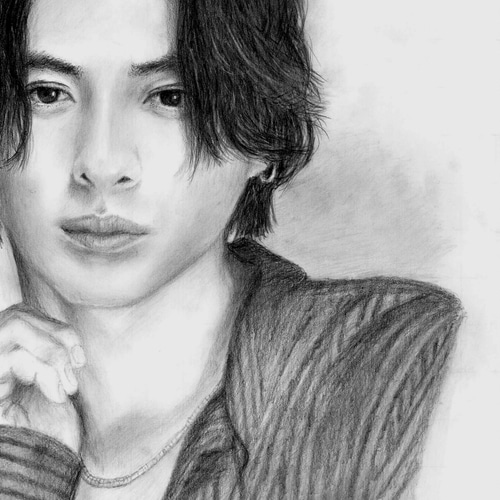 鉛筆画 肖像画 リアルだけど優しい似顔絵 ふんわり優しく仕上げます