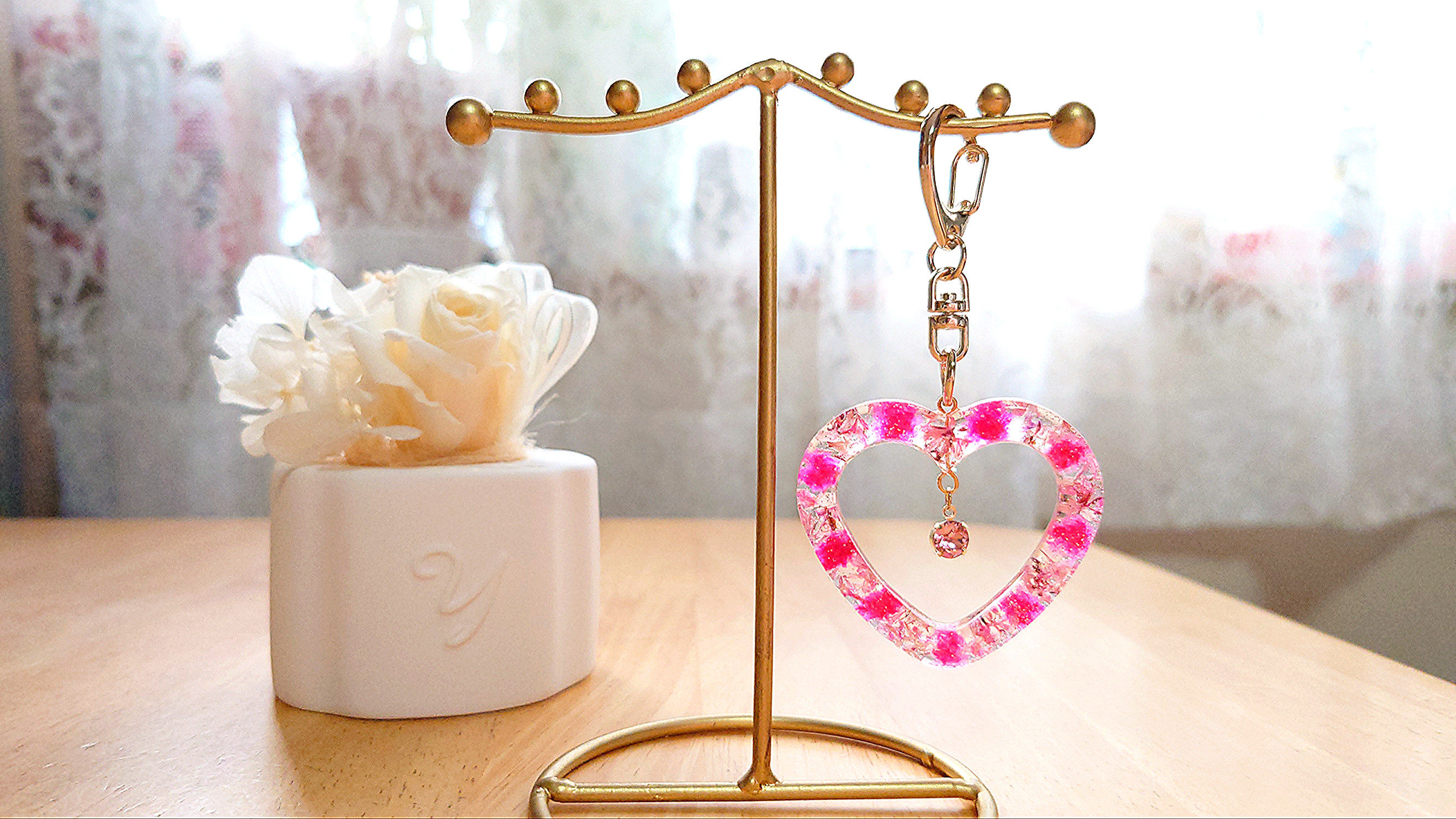 ☆asarin☆様専用☆お花のイニシャルキーホルダー かすみ草 ピンク