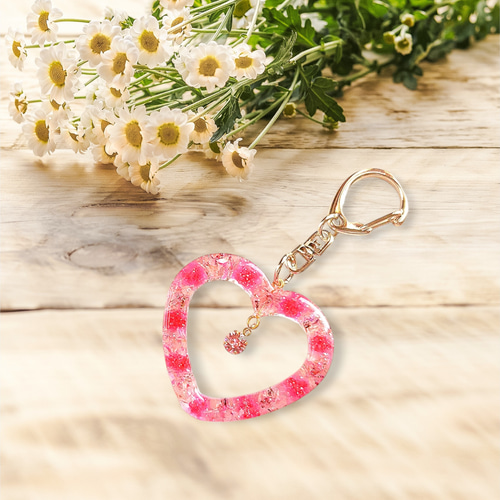 ハートに閉じ込めた桃色かすみ草 キーホルダー（UVレジン） その他