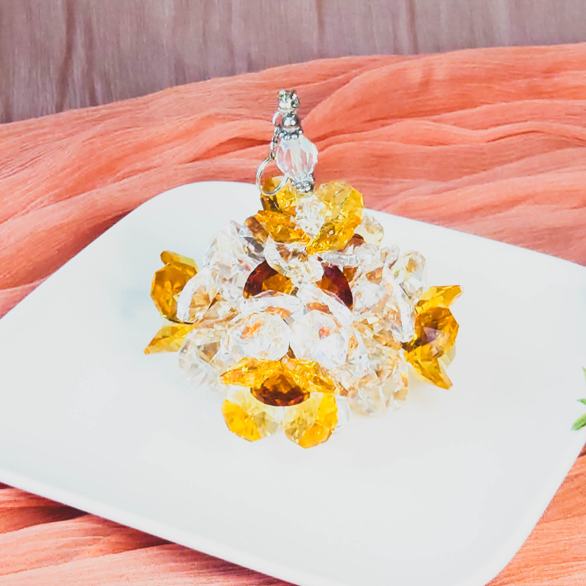 SN24C1014-05 アスフォー社製クリスタル使用　お花のピラミッドのサンキャッチャー　吊り型◆イエロー１