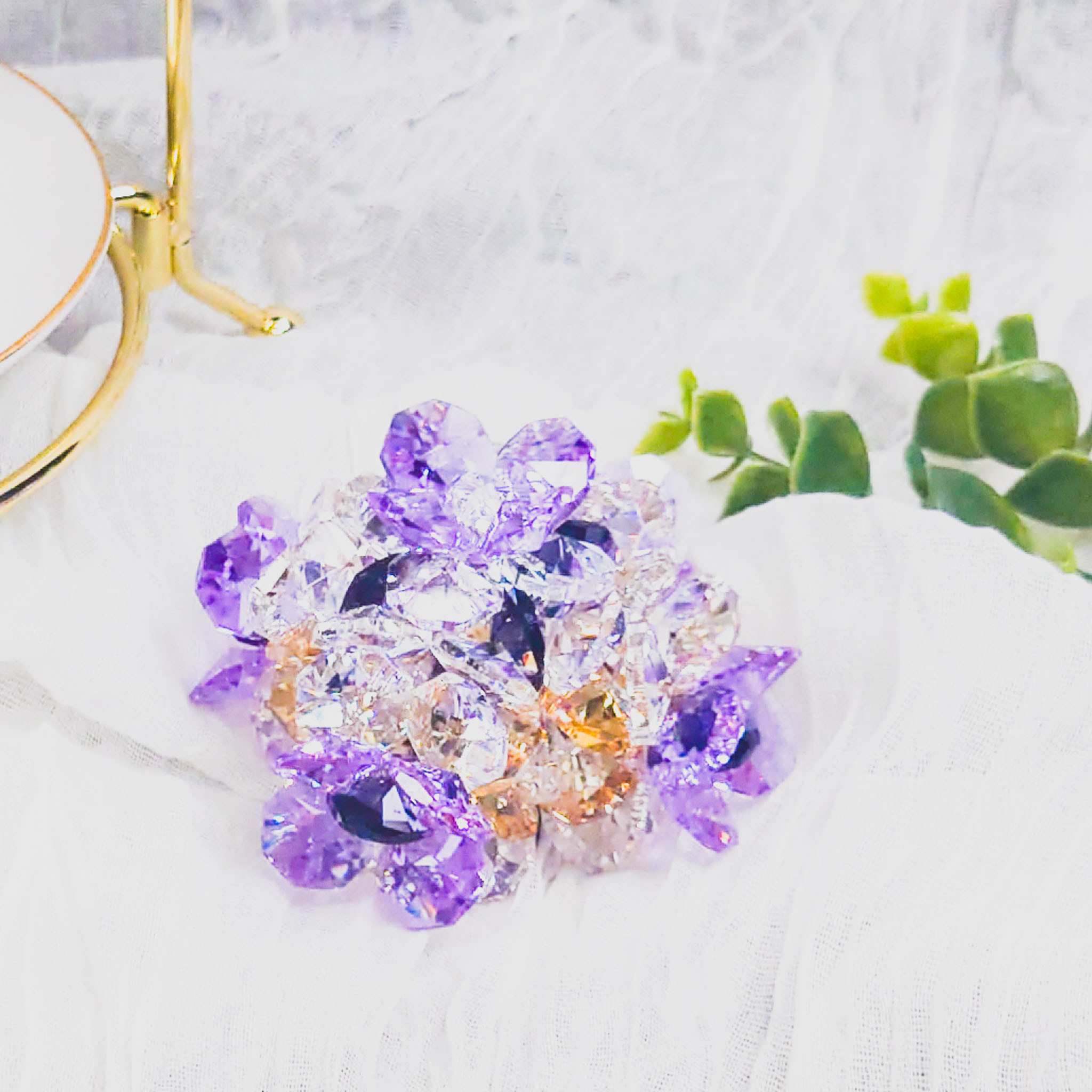 SN24C1015-01 アスフォー社製クリスタル使用　お花のピラミッドのサンキャッチャー　置き型◆パープル１