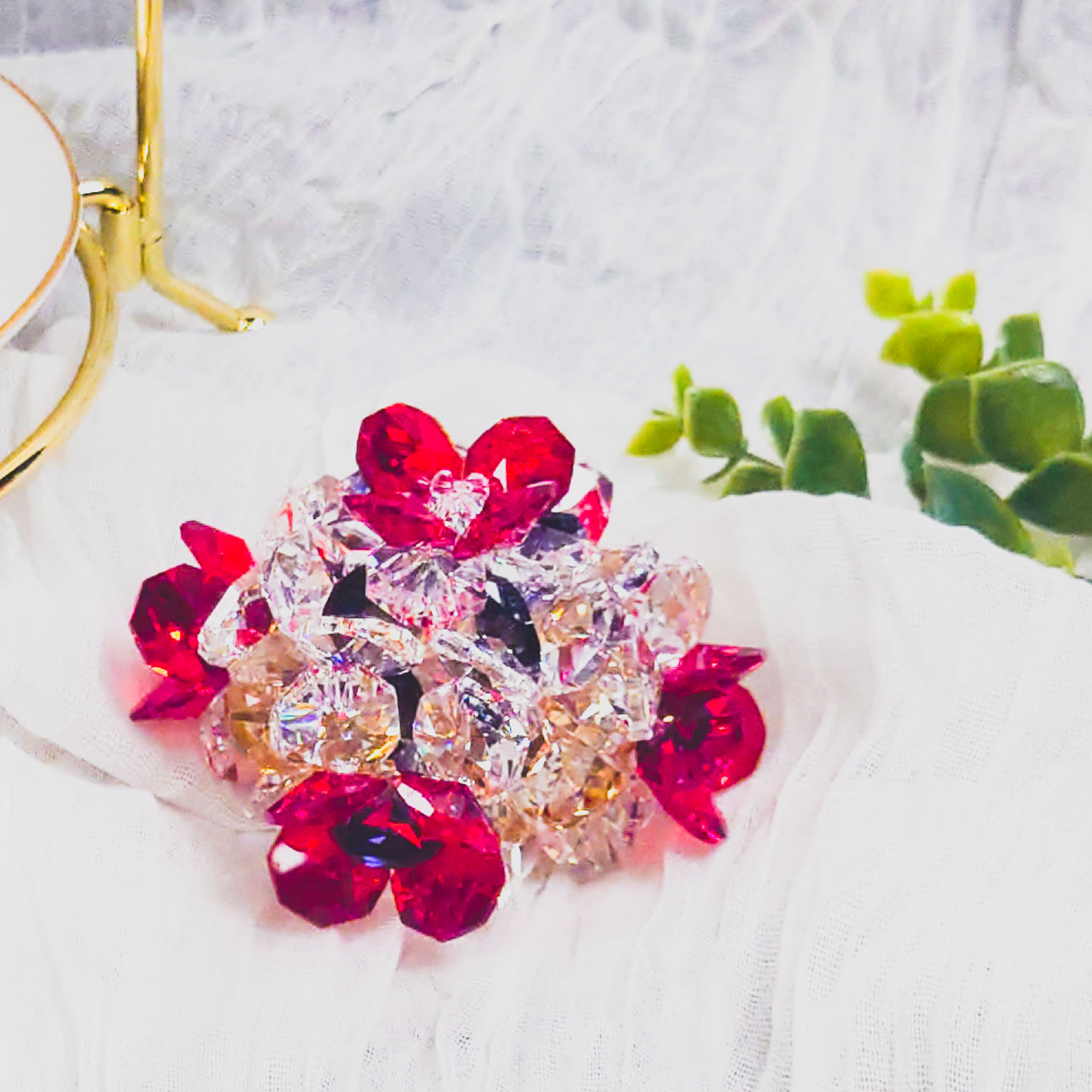 SN24C1015-04 アスフォー社製クリスタル使用　お花のピラミッドのサンキャッチャー　置き型◆レッド１