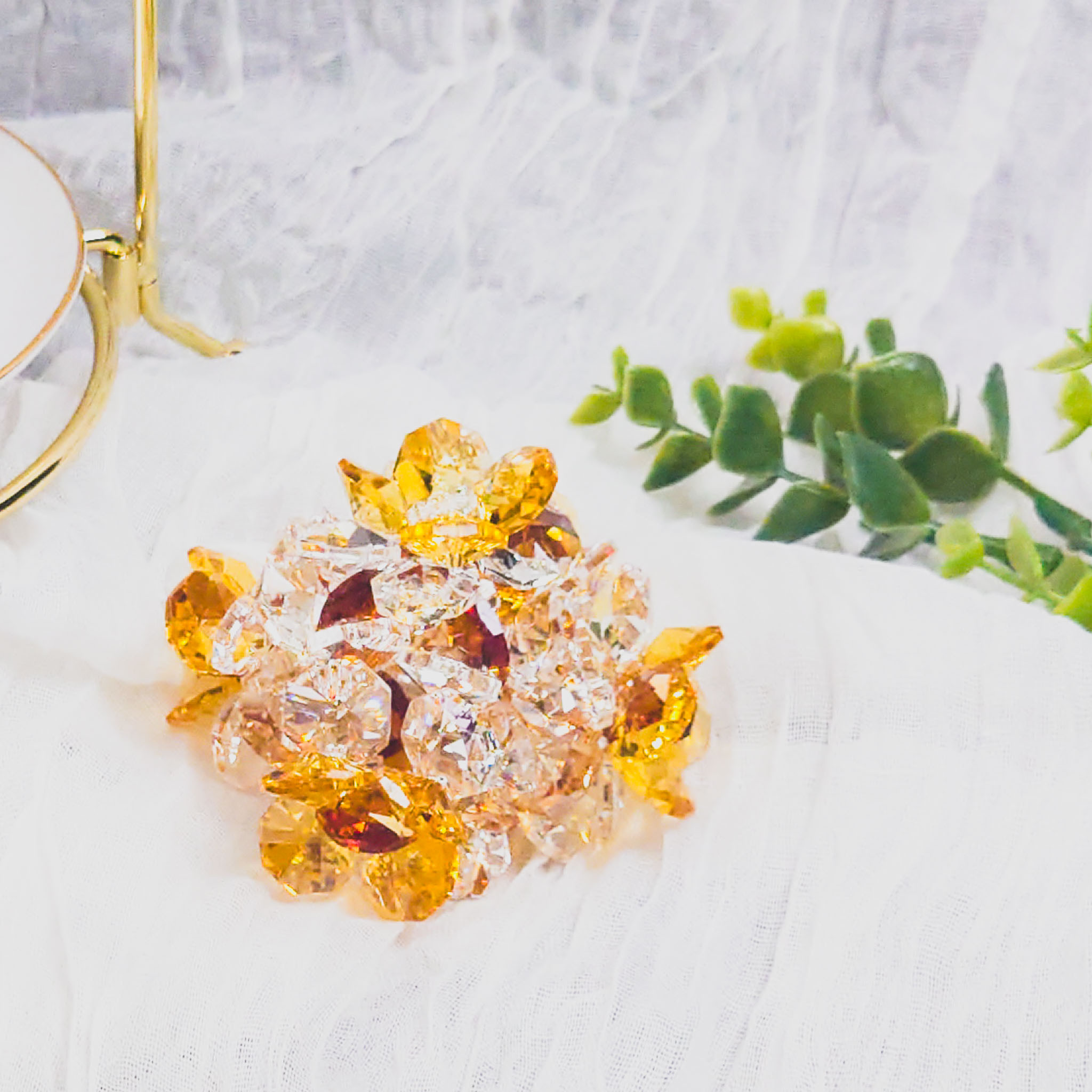 SN24C1015-05 アスフォー社製クリスタル使用　お花のピラミッドのサンキャッチャー　置き型◆イエロー１