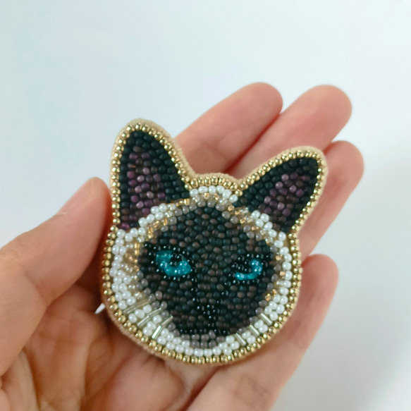 ビーズ刺繍◆猫のブローチ＊シャム 5枚目の画像