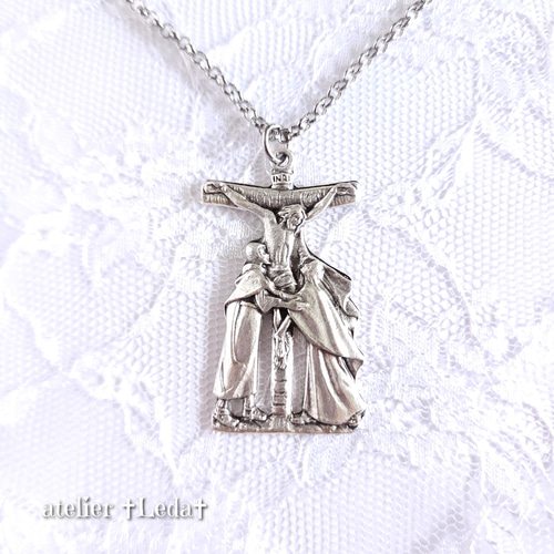 十字架と使徒 十字架。カトリック、正統的、ケルト十字架。信仰と祈り