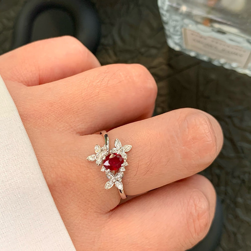 K18ホワイトゴールド 天然ルビーダイアモンドリング指輪 新品 K18WG