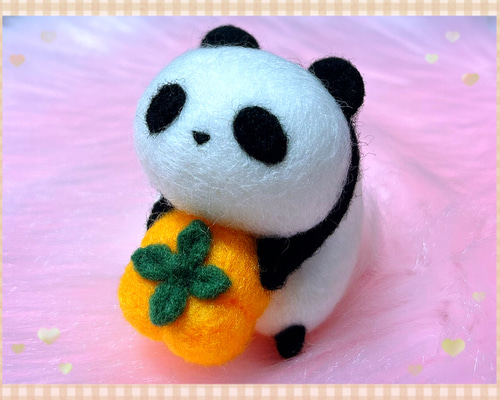 再販♪柿もぐもぐふわぱん♡食欲の秋☆羊毛フェルトのふわふわパンダ