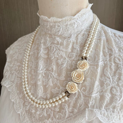 白薔薇プレートのバレッタ バレッタ hanakabeads〜ハナカビーズ