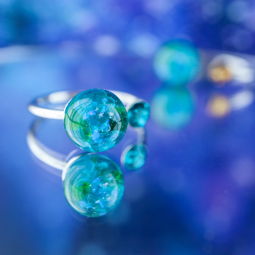 地球 》宝石惑星のフォークリング 天然石 ネオンブルーアパタイト