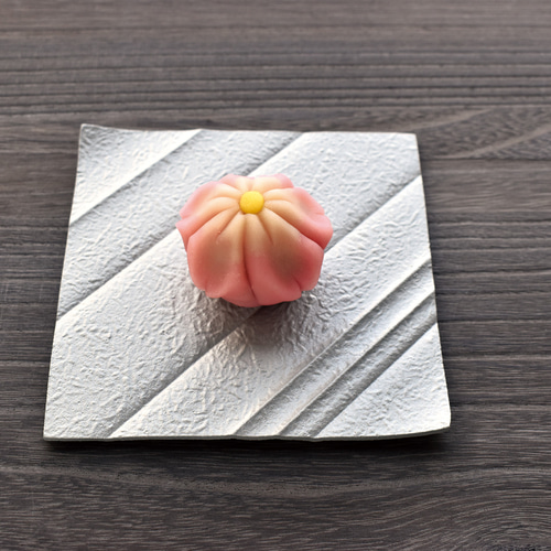 佳き日のお皿(アルミ製の割れないお皿) 小皿 竹中銅器 通販 佳き日のお皿(アルミ製の割れないお皿) 小皿 竹中銅器 通販