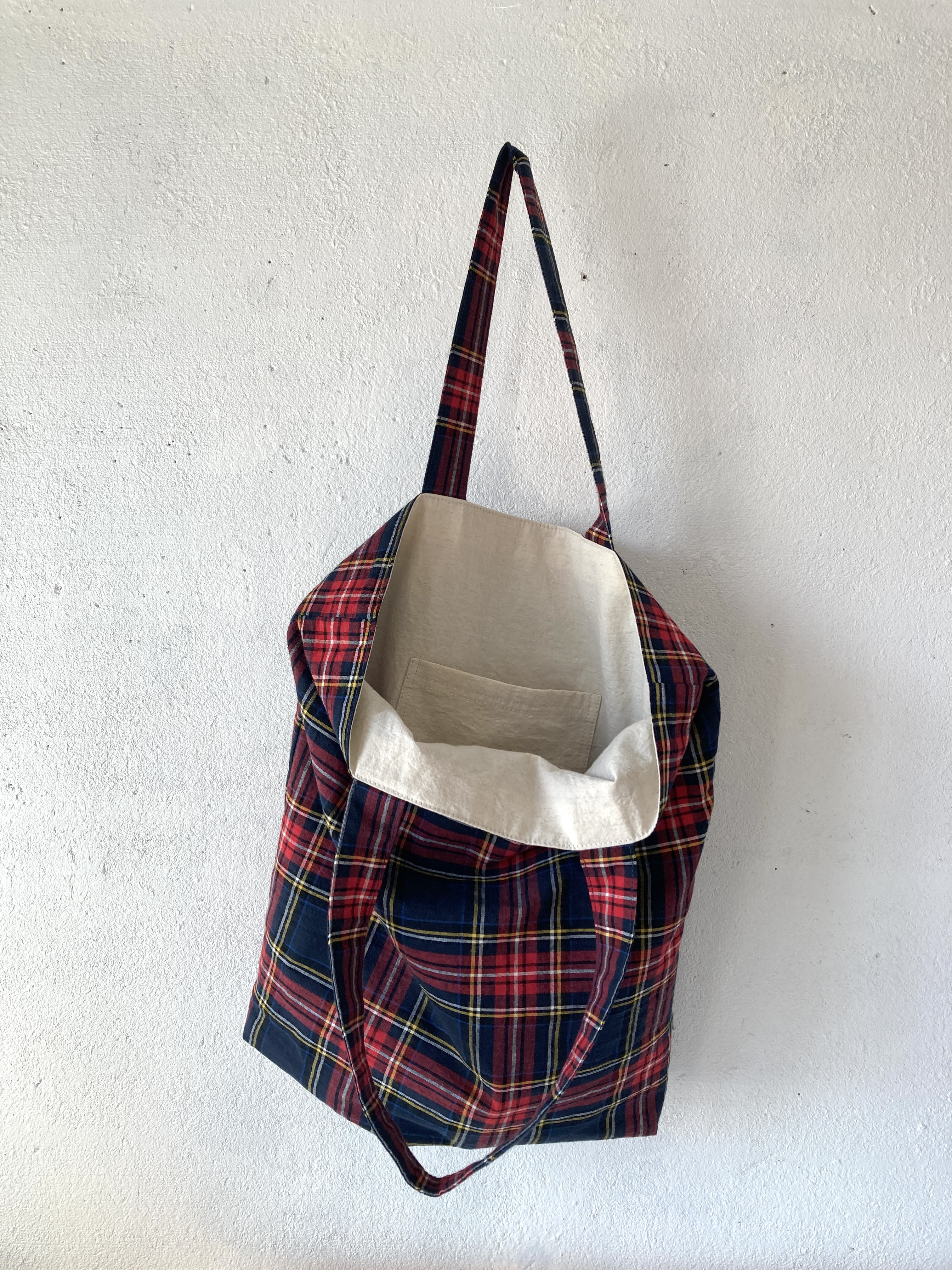 タータンチェック(紺色)の鞄