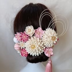 受注制作】白 ピンク つまみ細工 髪飾り 成人式 結婚式 七五三 和装 袴