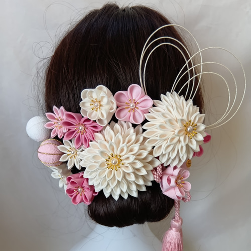 受注制作】白 ピンク つまみ細工 髪飾り 成人式 結婚式 七五三 和装 袴