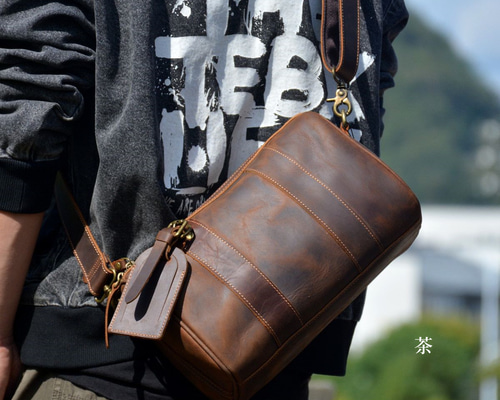 Buchy ブッチ　一点もの　ショルダーバッグ　牛革 i_15-0029.jpg