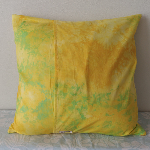 ハワイ土産　カハラホテル　ハワイアンキルト　クッションカバー　黄色 ハワイアンキルト クッションカバー パイナップル 45×45cm クッション