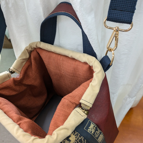 帯バッグリメイク 782番蓋付メッセンジャー 飾り肩あて付き