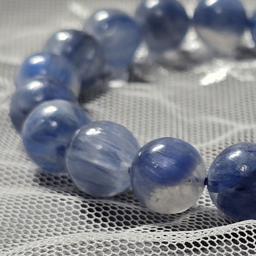 12㎜ カイヤナイトシリカブレスレット内径17cm ブレスレット 福猫