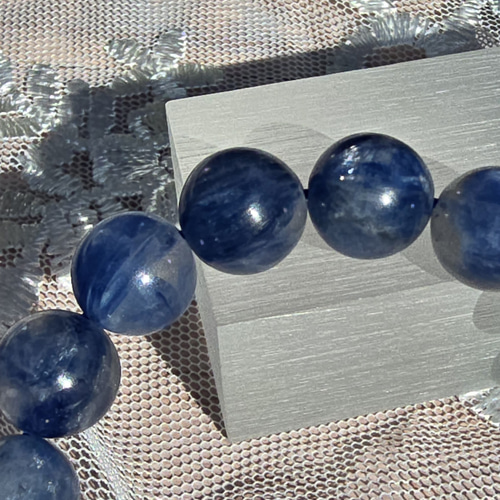 12㎜ カイヤナイトシリカブレスレット内径17cm ブレスレット 福猫