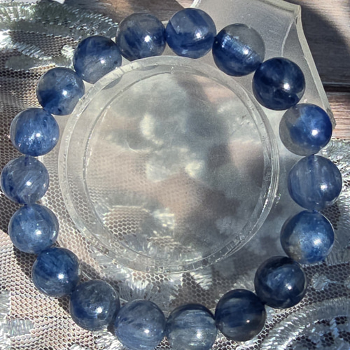 12㎜ カイヤナイトシリカブレスレット内径17cm ブレスレット 福猫