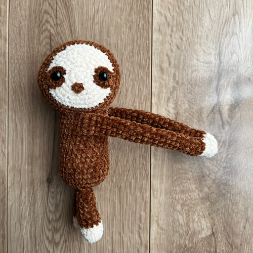 人気No.2】受注制作 なまけもののカーテンタッセル あみぐるみ