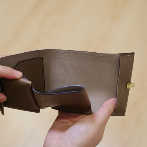 シェルコードバン マーブルグリーン 希少色 コンパクト財布 完成品 Horweenシェルコードバングリーン×マーブルブラック 二