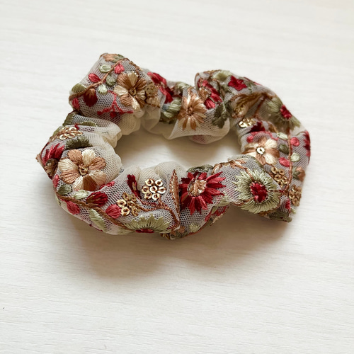 インド刺繍リボンで作ったシュシュ シュシュ TAMY'S FACTORY 通販